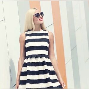 Gracia Black and White Striped Mini Dress Size L